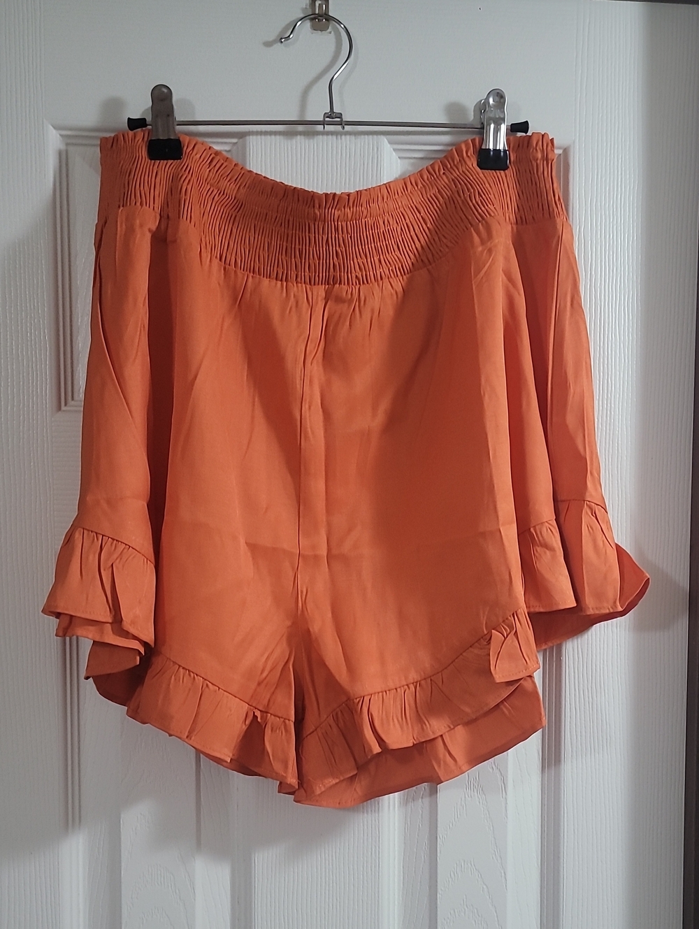 Mittoshop Orange High-Waist Ruffle Hem Shorts
